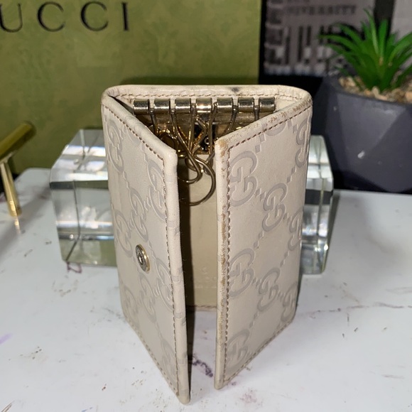 Authentic Gucci Guccissima Key Case - Picture 6 of 14